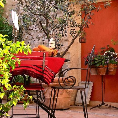 B&B In Arles "L'Atelier Du Midi" Chambre D'Hotes Centre Historique Арль Экстерьер фото